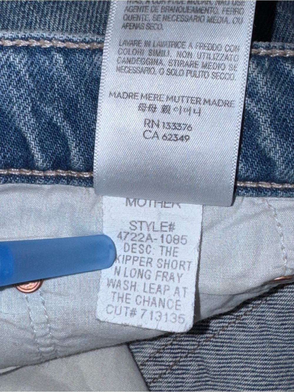 MOTHER The Skipper Short n’ Long Fray Leap At The Chance Denim Shorts Size 32 - Picture 9 of 10